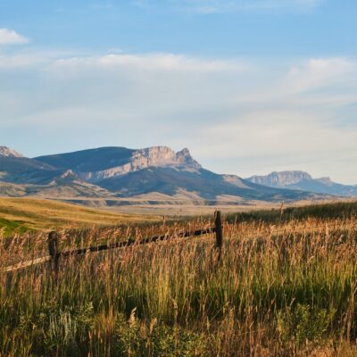 What to Pack for A Weekend in Paradise Valley, Montana